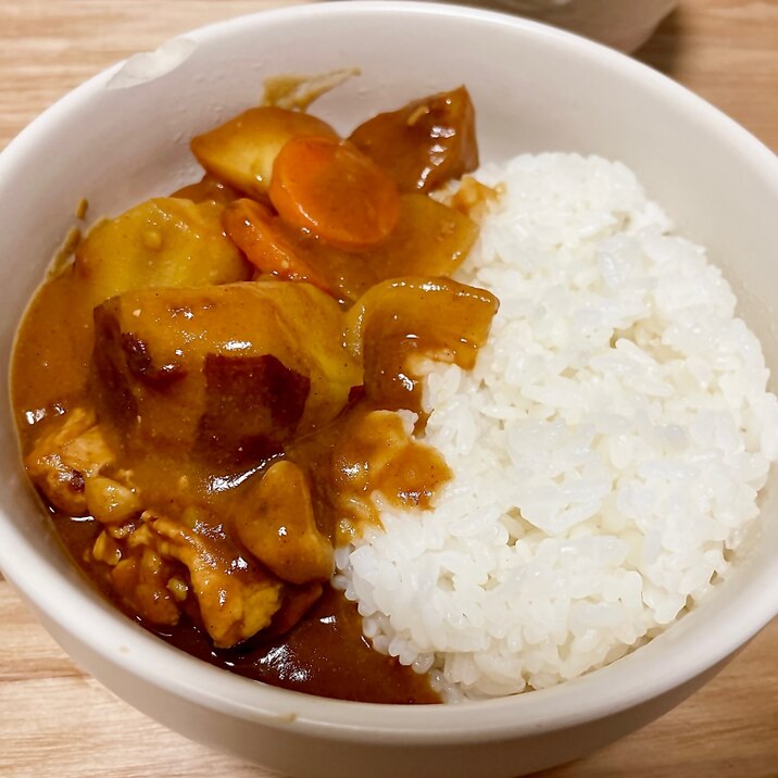 【秋の味覚♩】さつまいもカレー